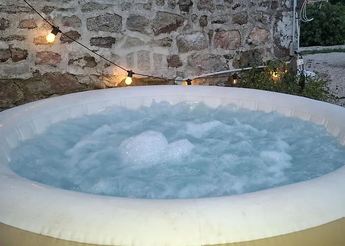 Magnolia - Cozy 3 Star With Heated Pool And Hot Tub * Mantilly